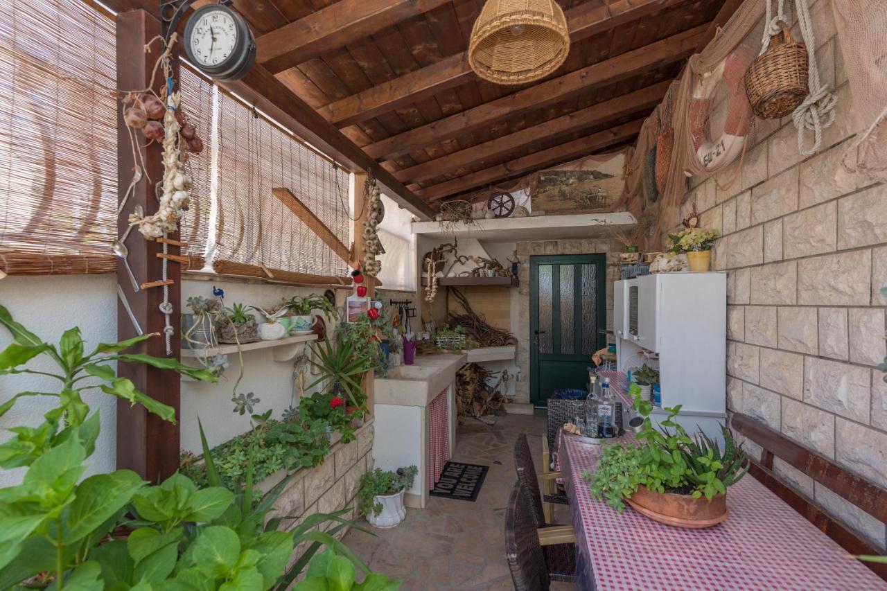 Apartmani Antunovic Podgora Exterior foto