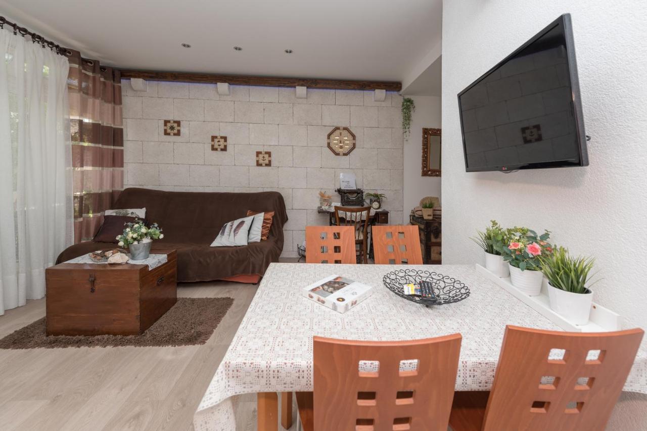 Apartmani Antunovic Podgora Exterior foto